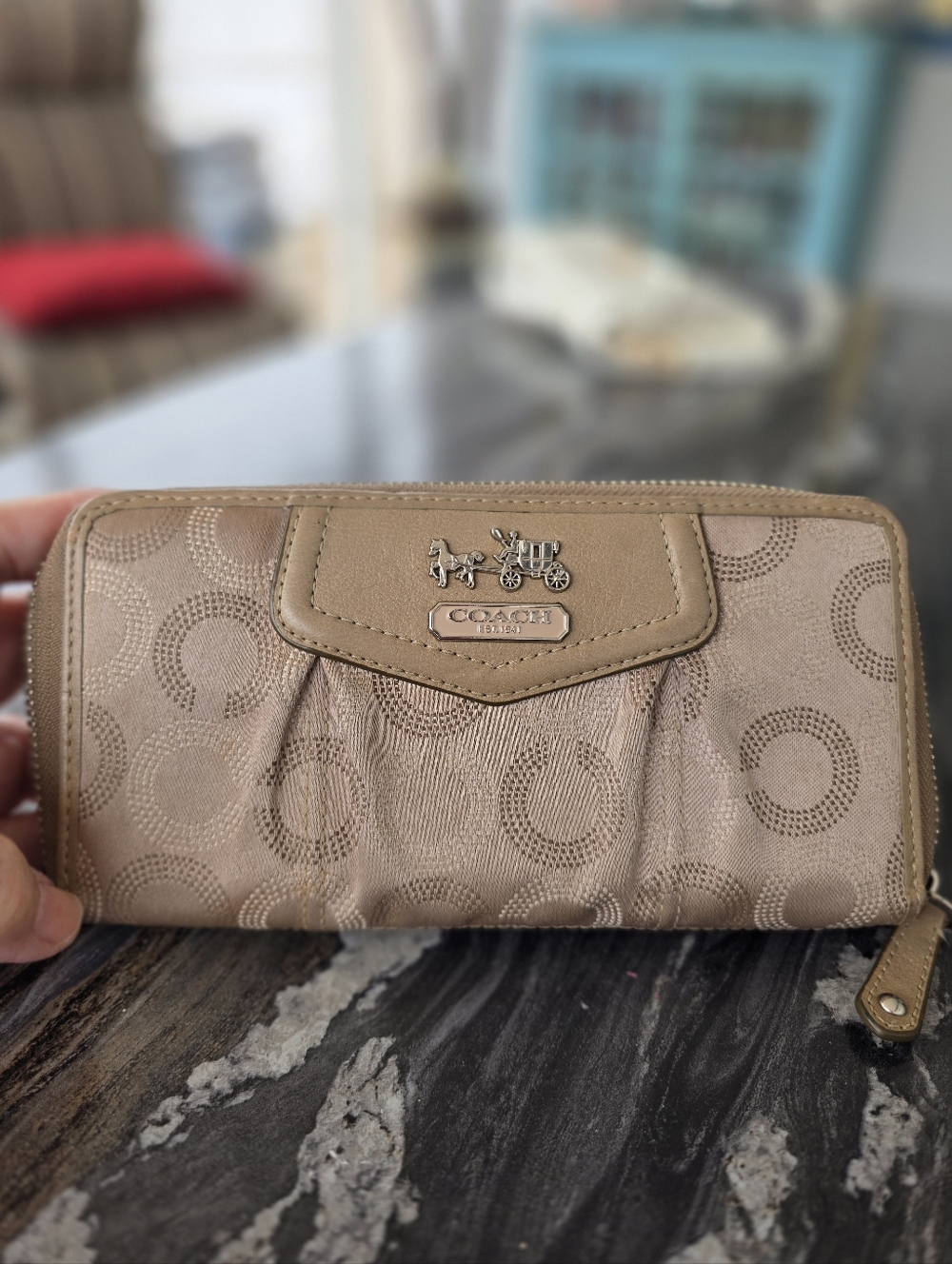 Coach Beige Monogram Khaki Zip-Around Wallet with Horse & Carriage Plaque EUC 8"